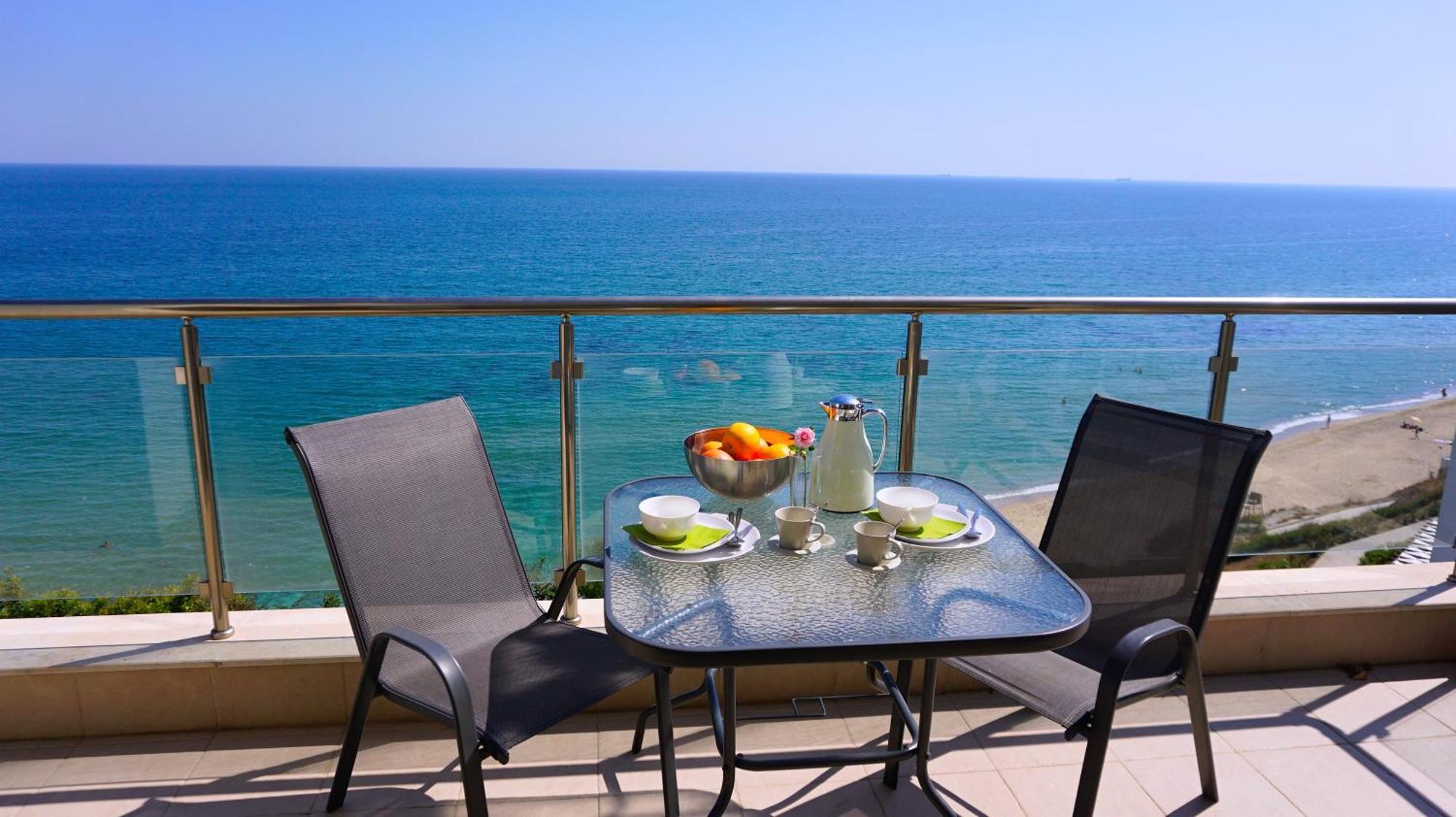 Апартаменти Бяла Клиф на плажа - Apartments Byala Cliff First Line Екстер'єр фото