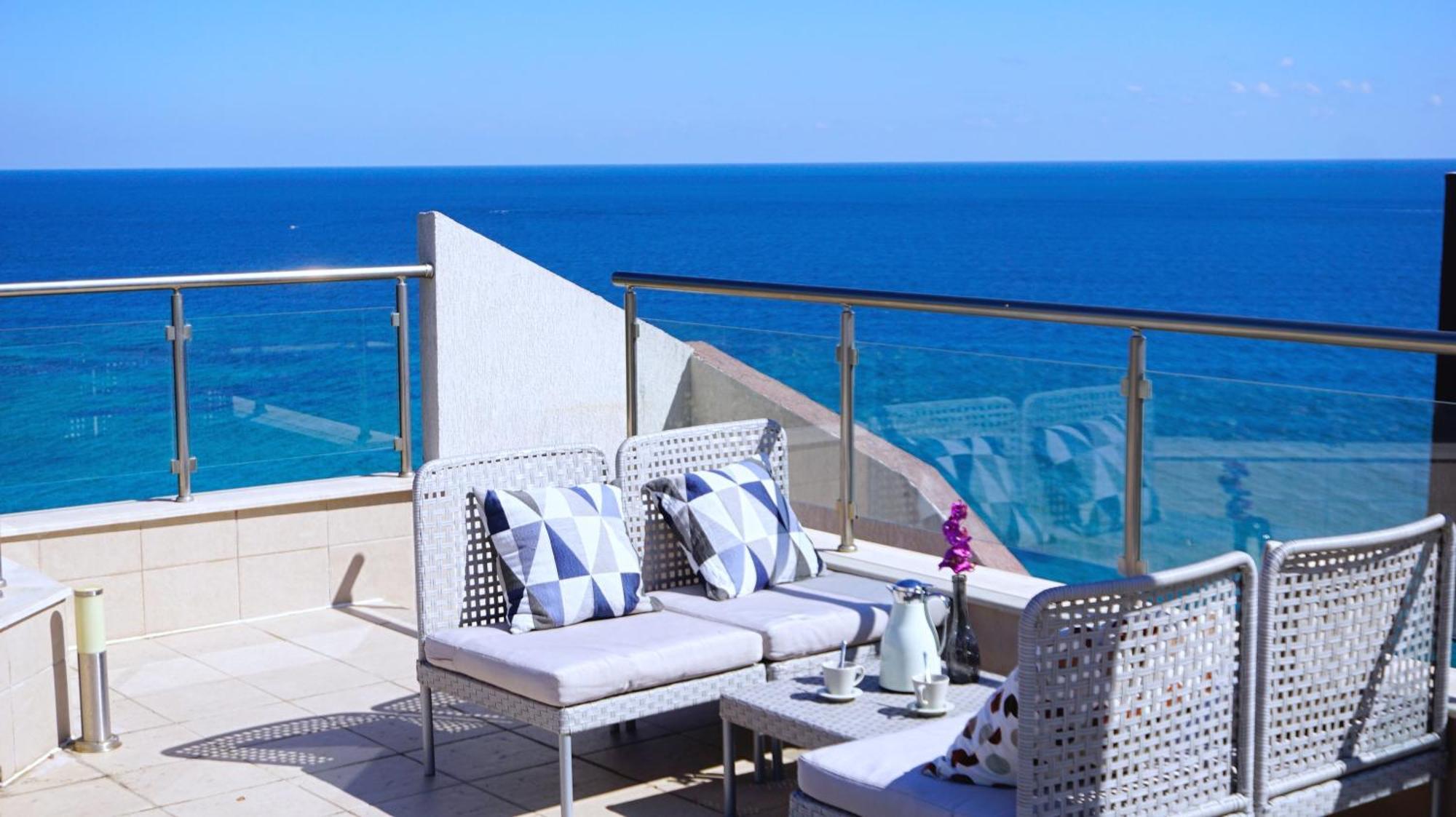 Апартаменти Бяла Клиф на плажа - Apartments Byala Cliff First Line Екстер'єр фото