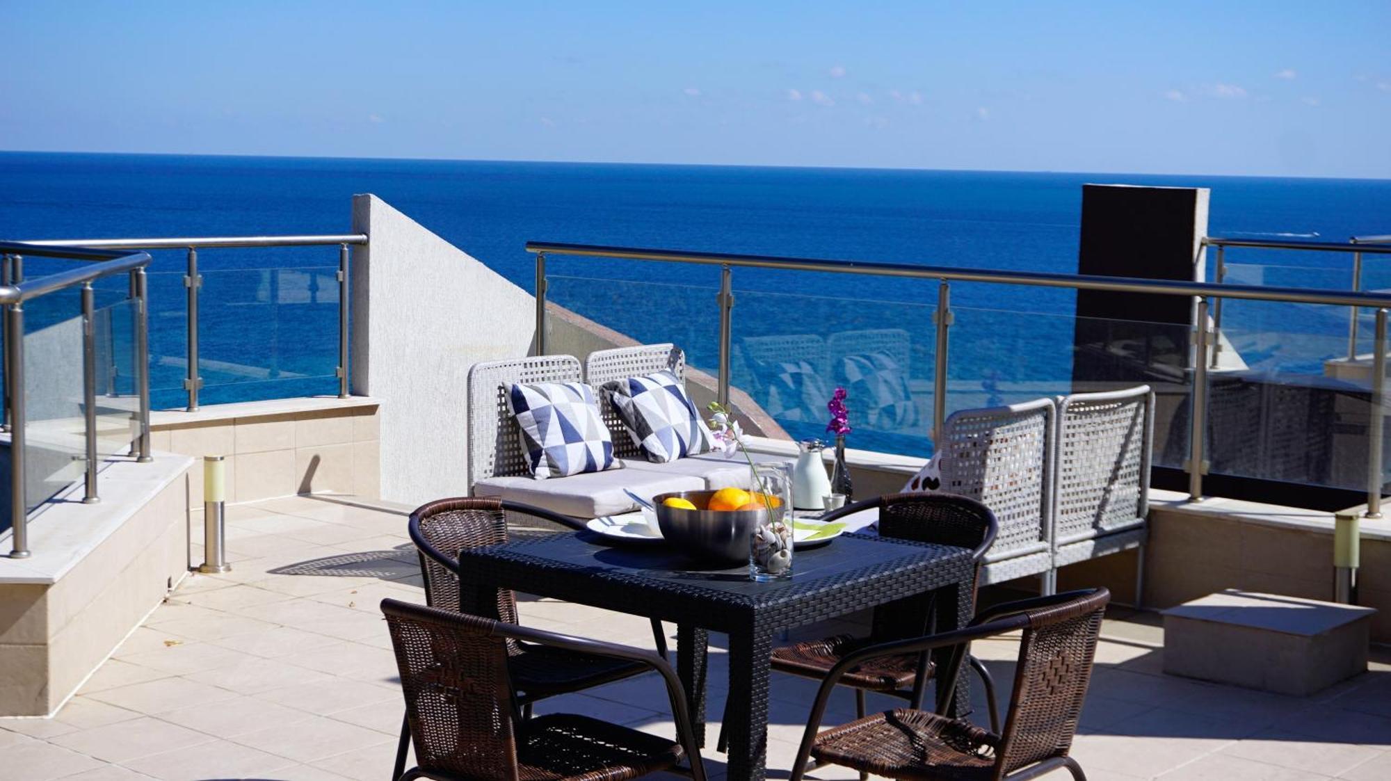 Апартаменти Бяла Клиф на плажа - Apartments Byala Cliff First Line Екстер'єр фото