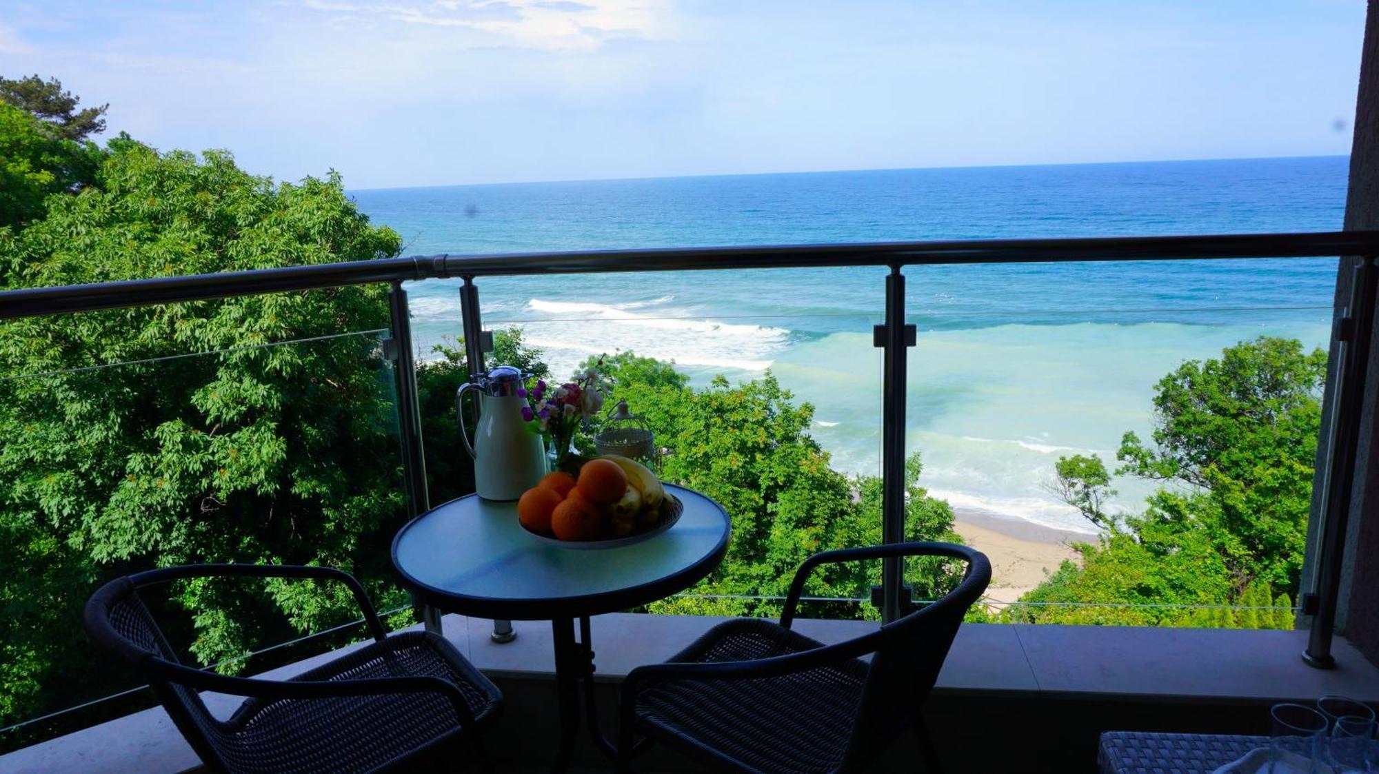 Апартаменти Бяла Клиф на плажа - Apartments Byala Cliff First Line Екстер'єр фото