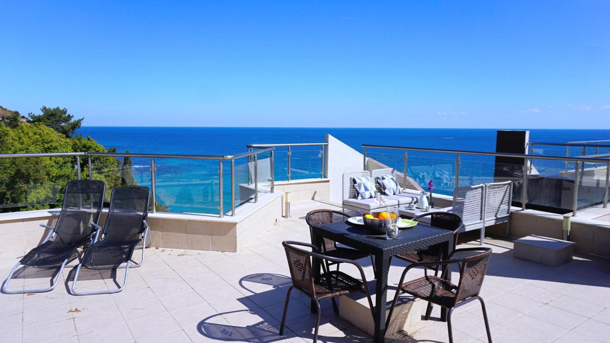Апартаменти Бяла Клиф на плажа - Apartments Byala Cliff First Line Екстер'єр фото