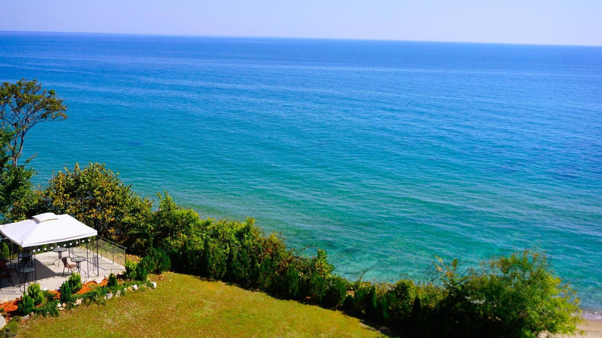 Апартаменти Бяла Клиф на плажа - Apartments Byala Cliff First Line Екстер'єр фото