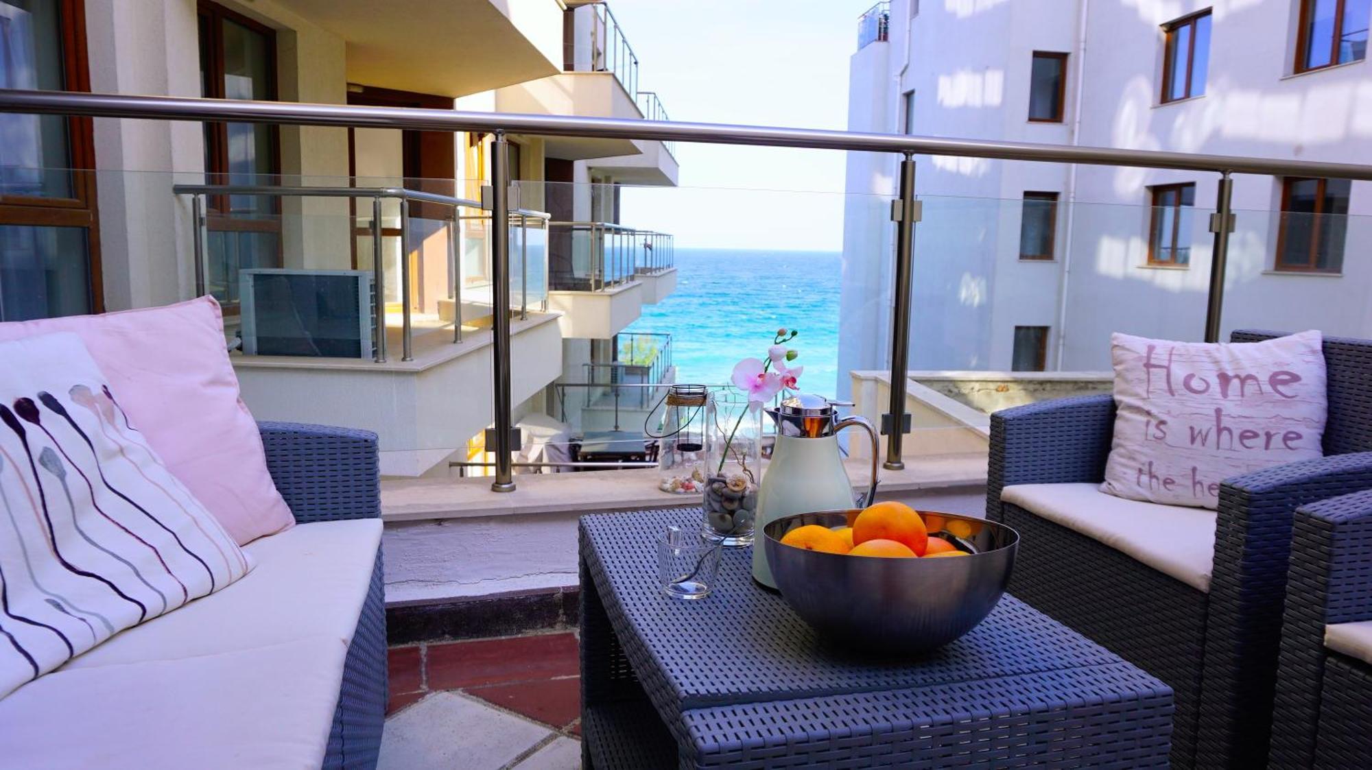 Апартаменти Бяла Клиф на плажа - Apartments Byala Cliff First Line Екстер'єр фото
