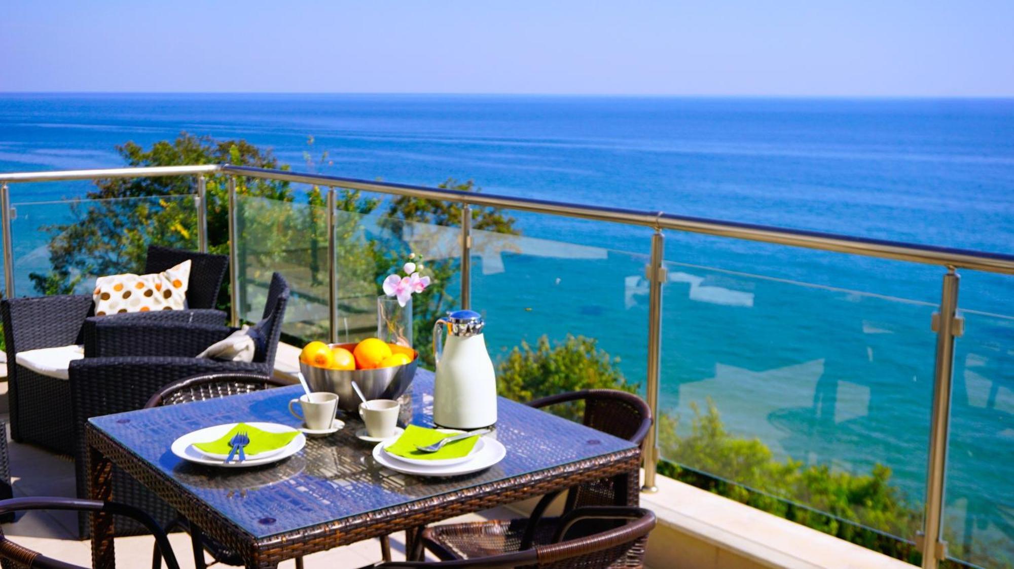 Апартаменти Бяла Клиф на плажа - Apartments Byala Cliff First Line Екстер'єр фото