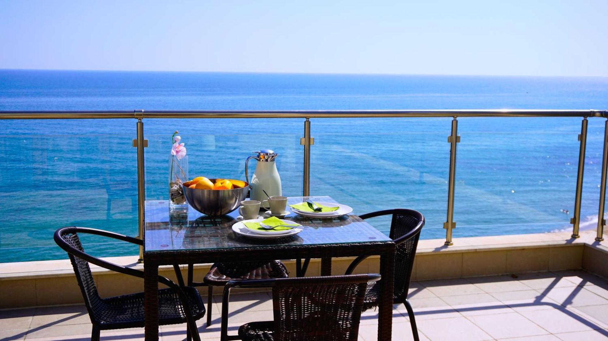 Апартаменти Бяла Клиф на плажа - Apartments Byala Cliff First Line Екстер'єр фото